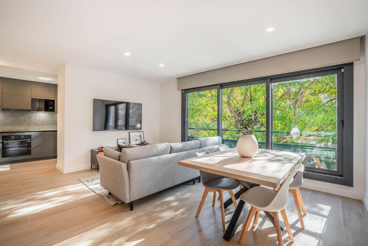 Apartsnoubcn Equador Les Corts บาร์เซโลนา ภายนอก รูปภาพ