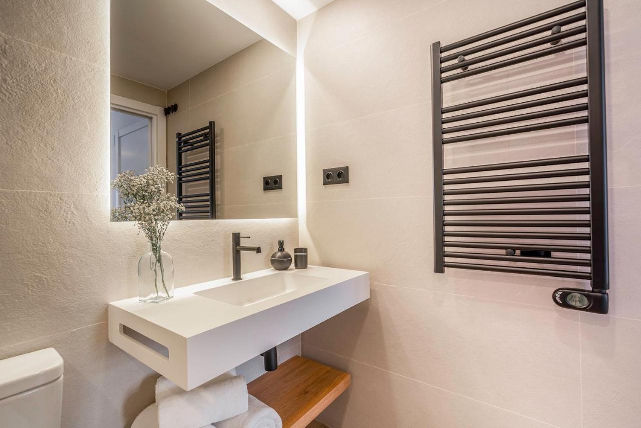 Apartsnoubcn Equador Les Corts บาร์เซโลนา ภายนอก รูปภาพ
