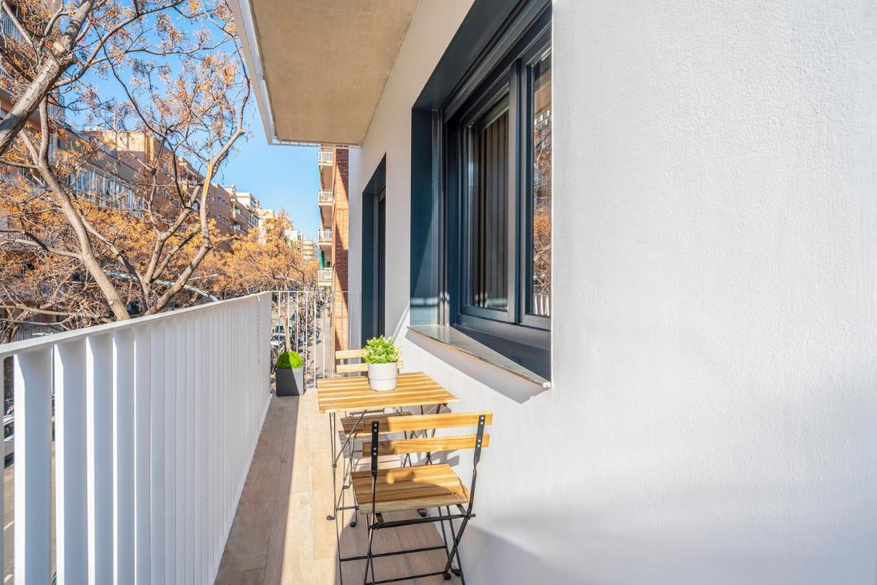 Apartsnoubcn Equador Les Corts บาร์เซโลนา ภายนอก รูปภาพ