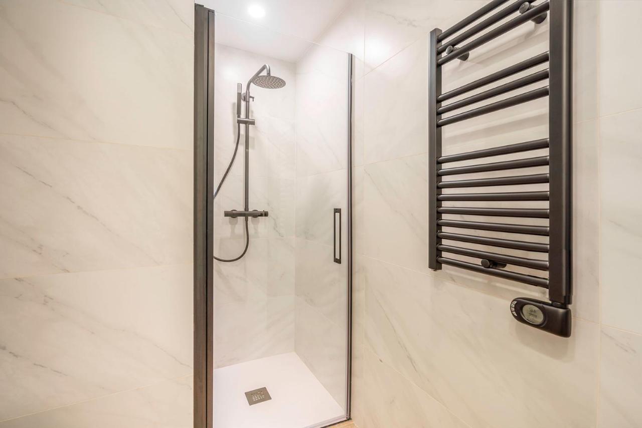 Apartsnoubcn Equador Les Corts บาร์เซโลนา ภายนอก รูปภาพ